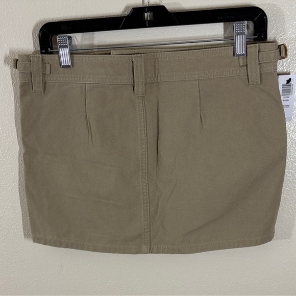 TNA Olive Khaki Mini Skirt with Front Patch Pockets - Picture 4 of 4